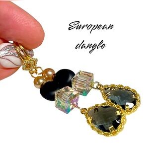 🖤🦋925 plated drop earring gorgeous CZ ZIRCON black faceted drop